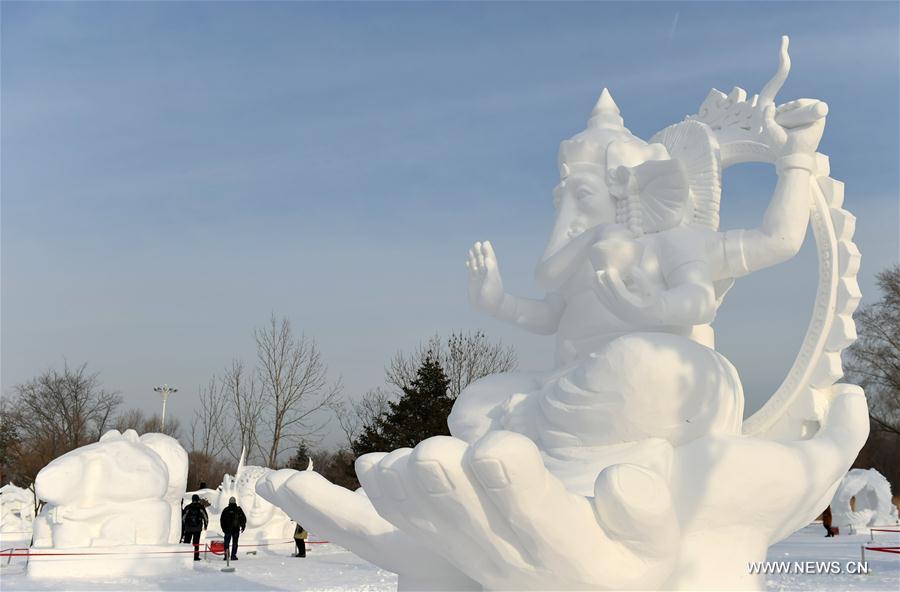 CHINA-HARBIN-SNOW SCULPTURE (CN)