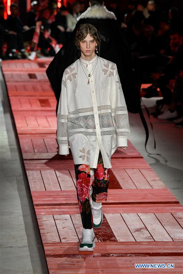 FRANCE-PARIS-MEN'S FASHION WEEK-ALEXANDER MCQUEEN