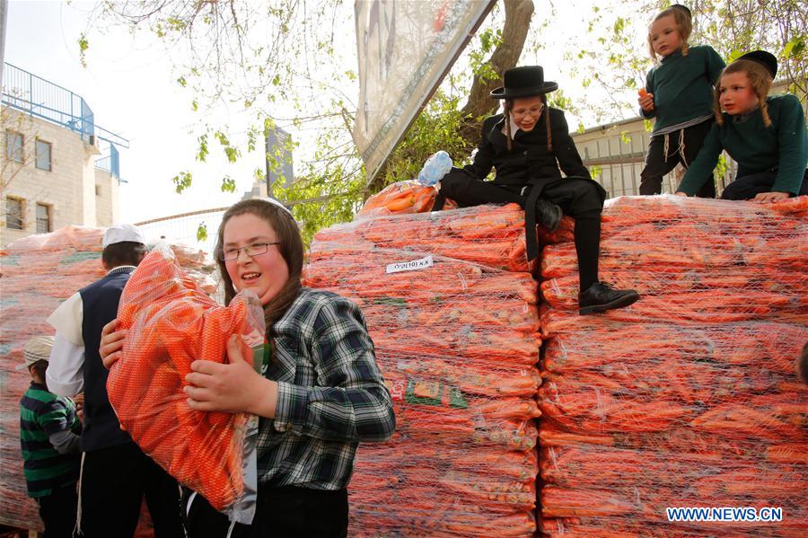 MIDEAST-JERUSALEM-PASSOVER-PREPARATION