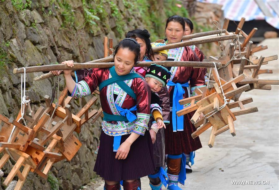 CHINA-GUANGXI-POVERTY ALLEVIATION-STOOLS (CN)