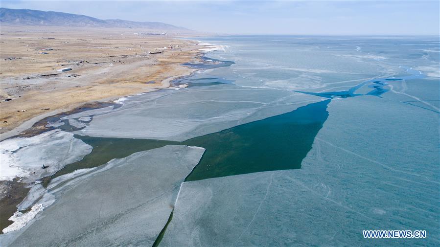 CHINA-ENVIRONMENT-QINGHAI LAKE-SPRING THAW (CN)