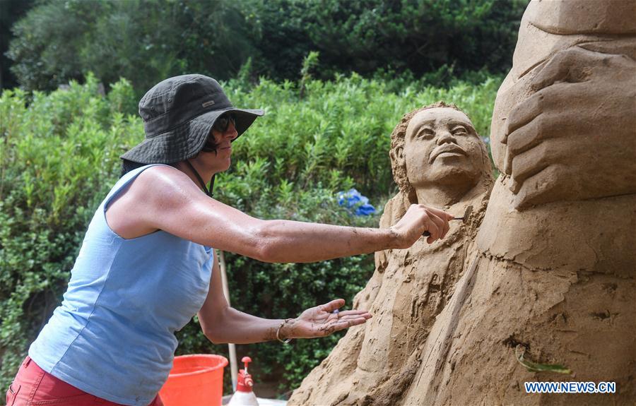 CHINA-ZHEJIANG-SAND SCULPTURE-FESTIVAL-PREPARATION (CN)