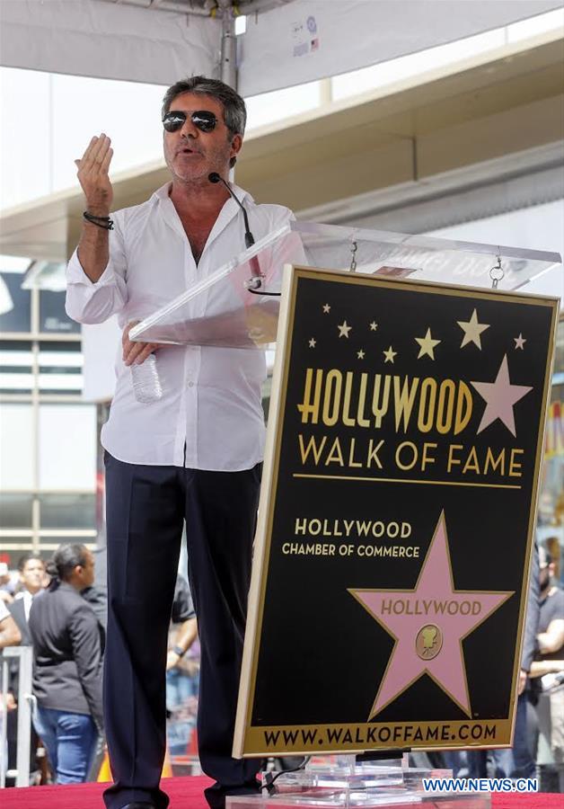 U.S.-LOS ANGELES-SIMON COWELL-STAR HONORING CEREMONY