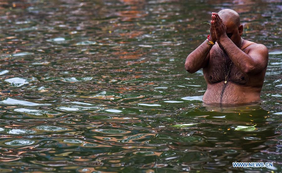 INDIA-MUMBAI-MAHALAYA RITUALS