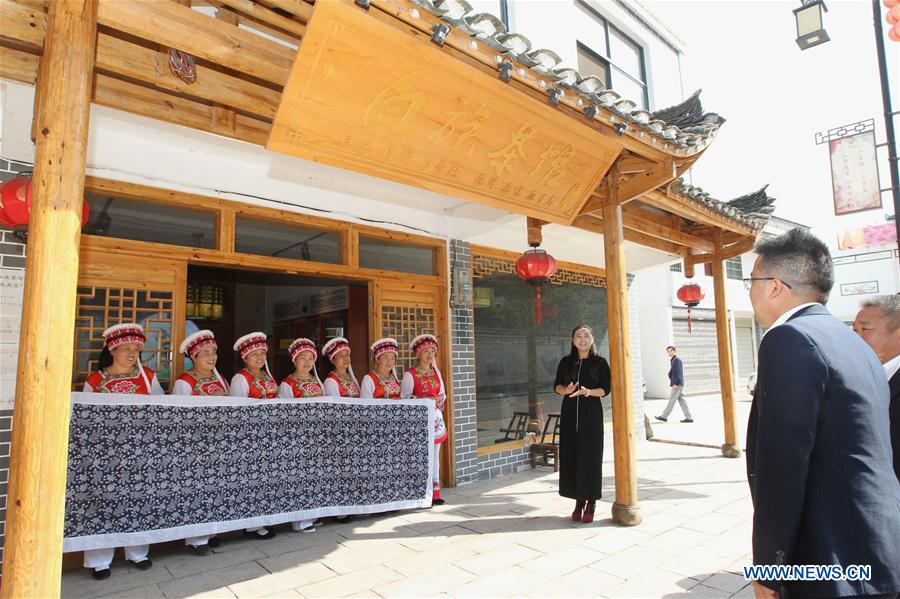 CHINA-HUNAN-ZHANGJIAJIE-BAI ETHNIC GROUP-TRADITION (CN)