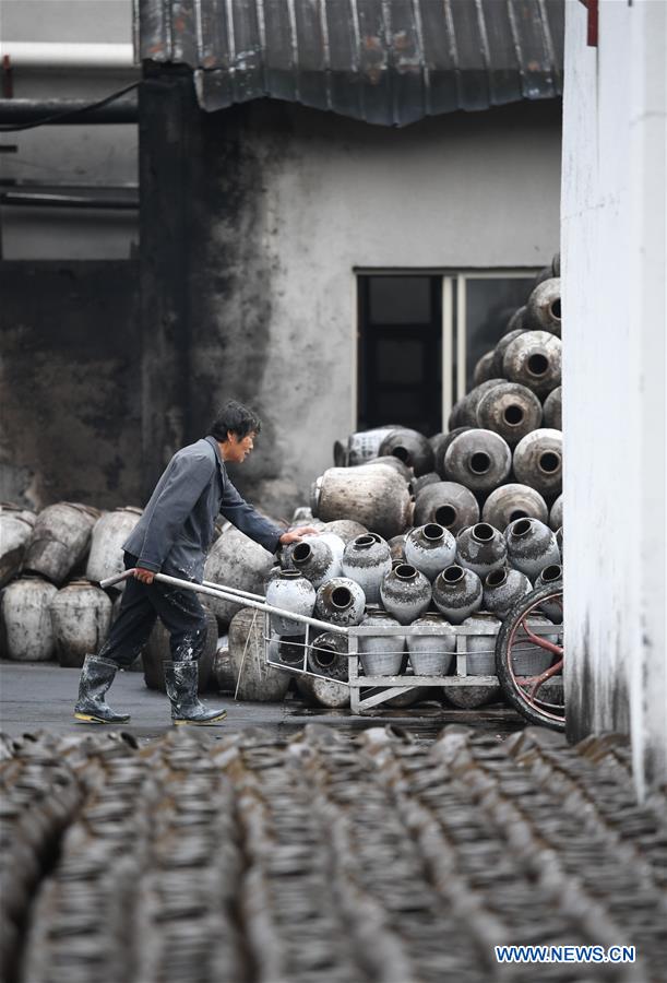 CHINA-ZHEJIANG-SHAOXING-RICE WINE-BREWING (CN) 