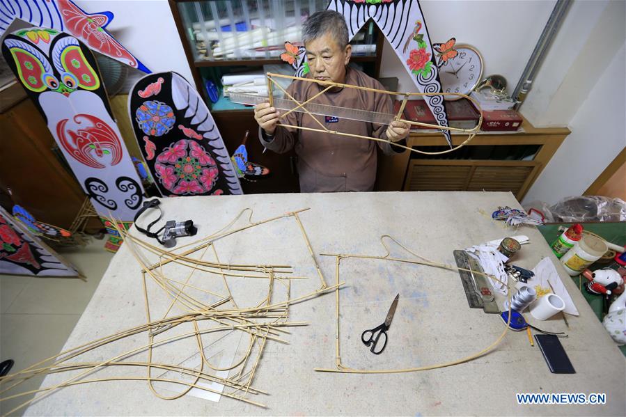 #CHINA-SHIJIAZHUANG-KITES MAKING (CN)