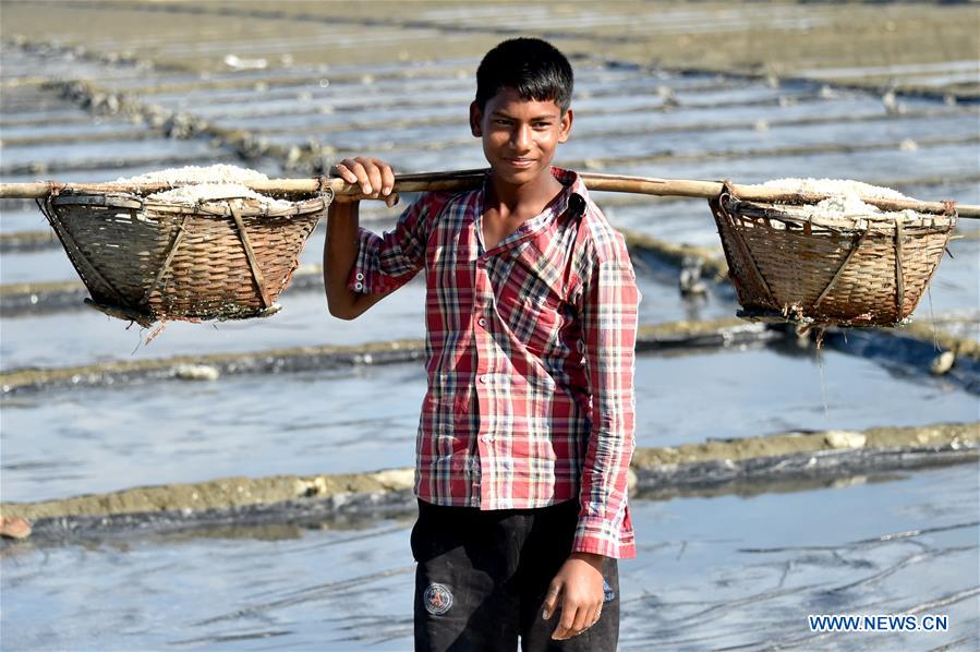 BANGLADESH-COX'S BAZAR-SALT PRODUCTION