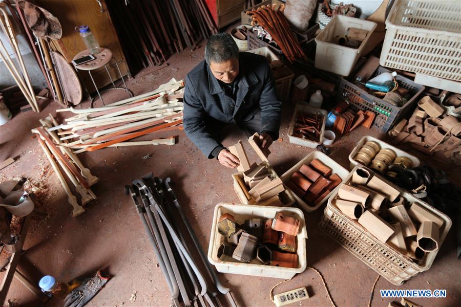 #CHINA-SHANDONG-LINYI-FOLK ERHU MAKER (CN)