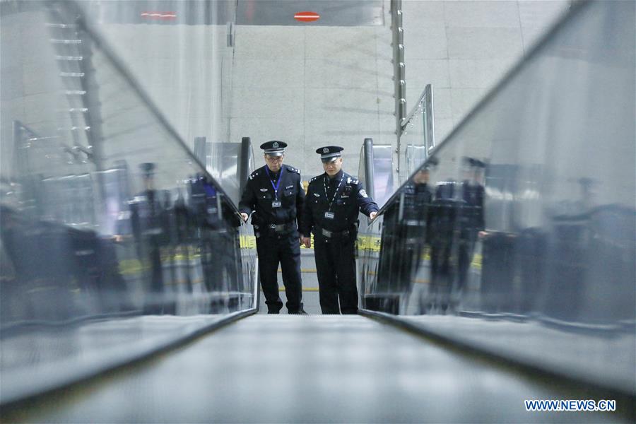 CHINA-GUIZHOU-GUIYANG-POLICEMEN (CN)