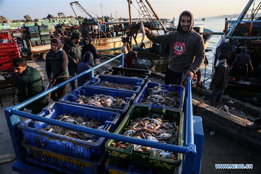 MIDEAST-GAZA-FISHERMEN-DAILY LIFE