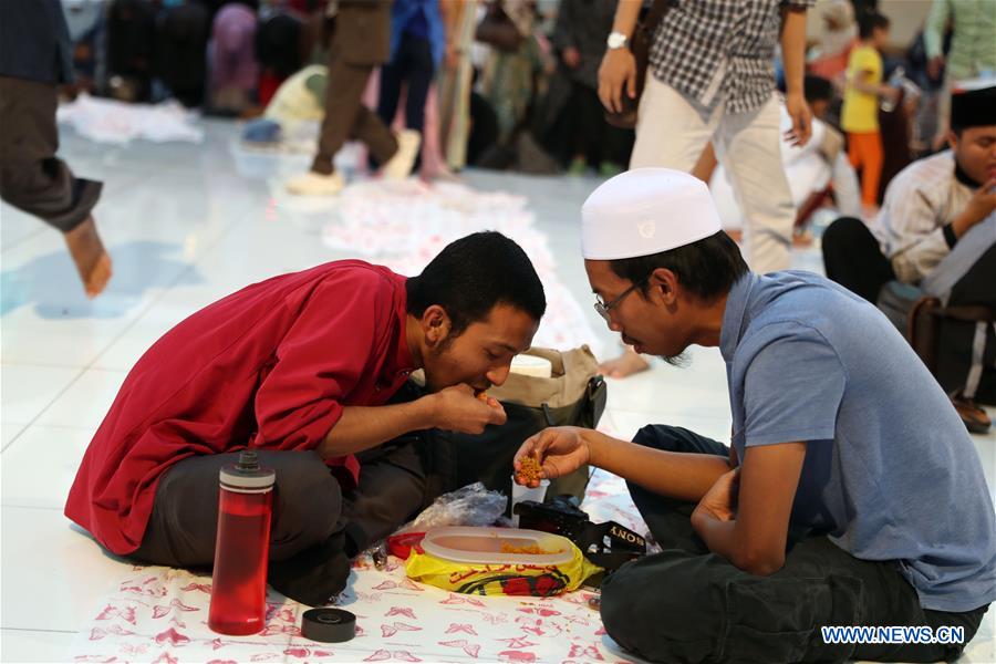 EGYPT-CAIRO-RAMADAN-IFTAR