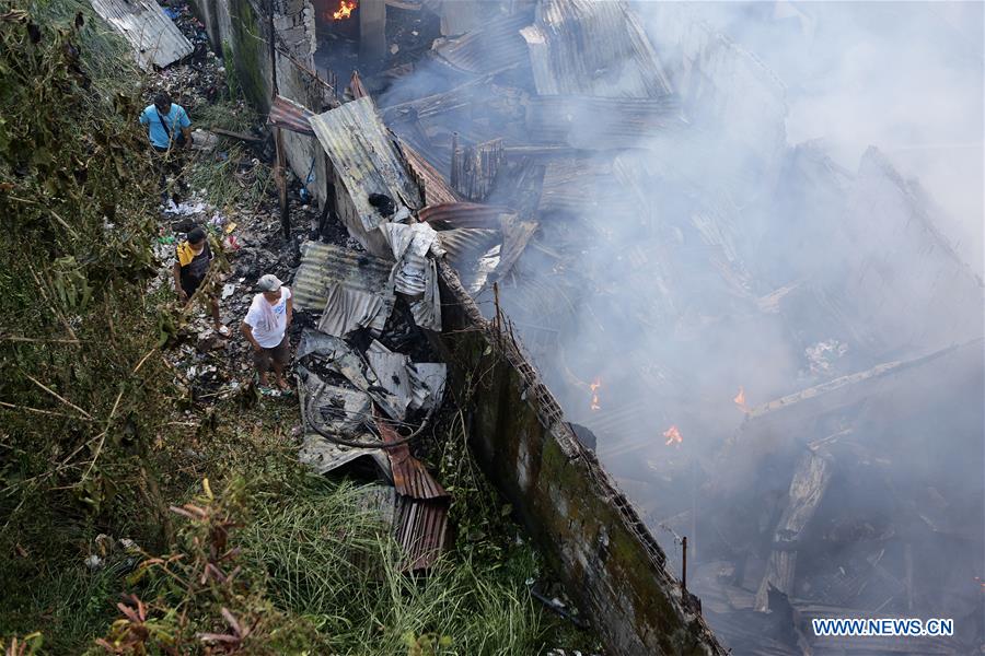 PHILIPPINES-QUEZON-SLUM AREA-FIRE