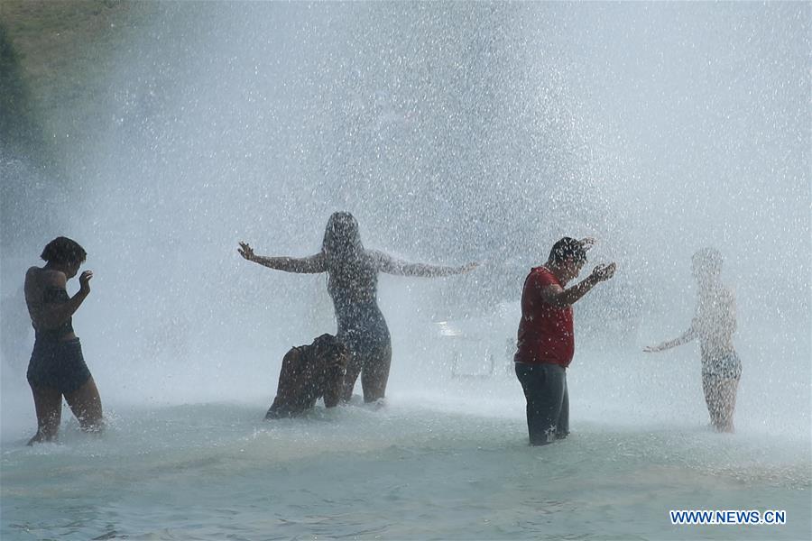 FRANCE-PARIS-HEAT WAVE