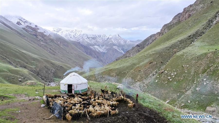 CHINA-XINJIANG-TAXKORGAN-HERDSMAN-POVERTY ALLEVIATION (CN)