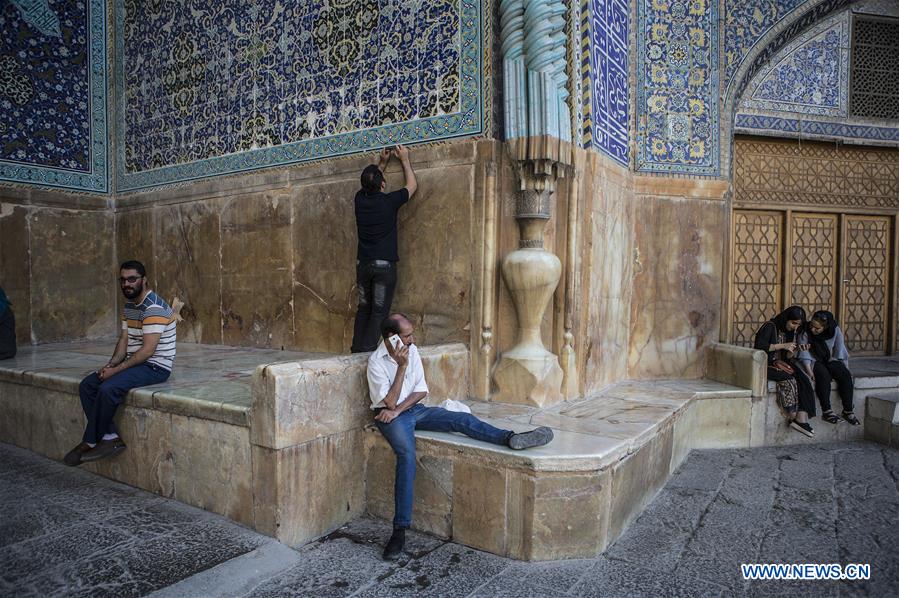 IRAN-ISFAHAN-NAGHSHE JAHAN SQUARE