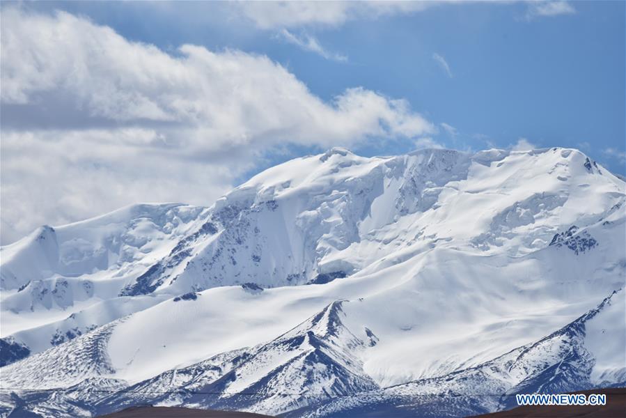 CHINA-TIBET-SNOW MOUNTAIN (CN)