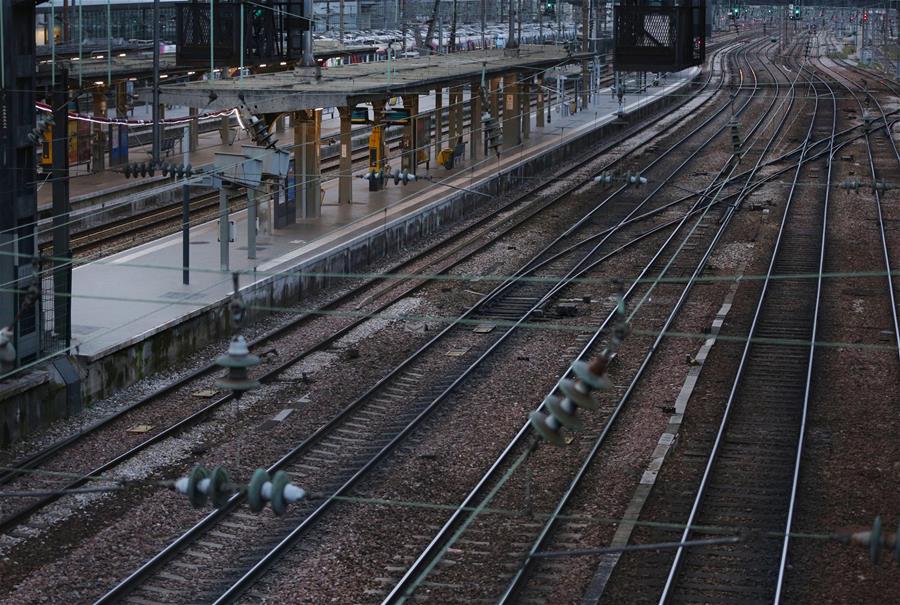 FRANCE-PARIS-STRIKE OVER PENSION REFORM-TRAFFIC