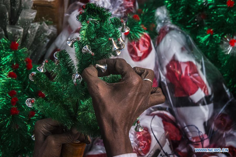 INDIA-KOLKATA-CHRISTMAS MARKET 