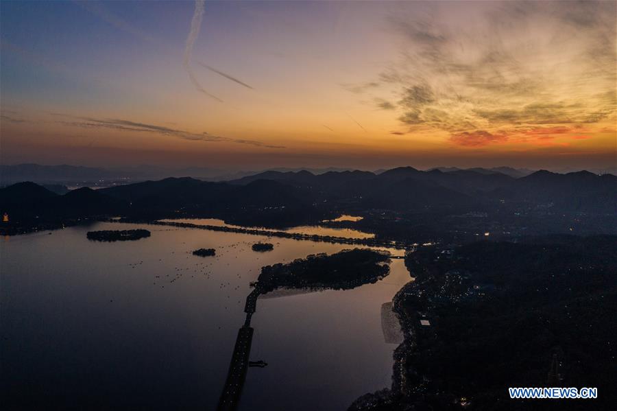 CHINA-ZHEJIANG-HANGZHOU-SUNSET GLOW (CN)