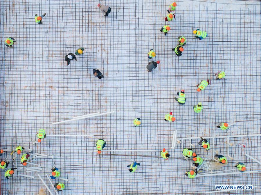 CHINA-WUHAN-CORONAVIRUS CONTROL-MAKESHIFT HOSPITAL-CONSTRUCTION (CN)