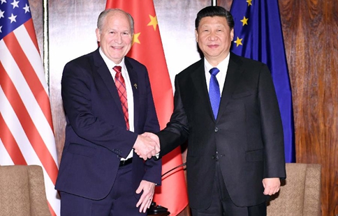 Xi meets Alaskan governor, urges more regional cooperation