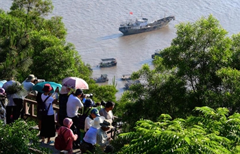 Mudflat scenery in SE China's Xiapu attracts many tourists