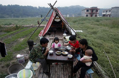 灾难挡不住希望：生活，依然在继续