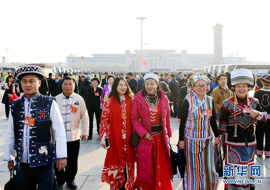 （两会·人大闭幕·新华网）（1）十二届全国人大五次会议在北京闭幕