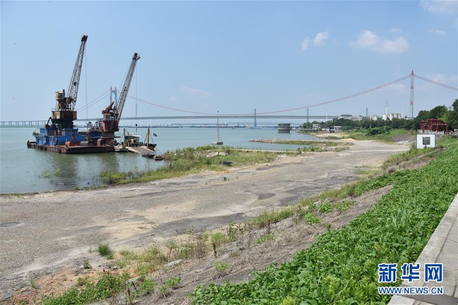 （大江奔流——来自长江经济带的报道·图文互动）（2）登岳阳楼，又见“浩浩汤汤”