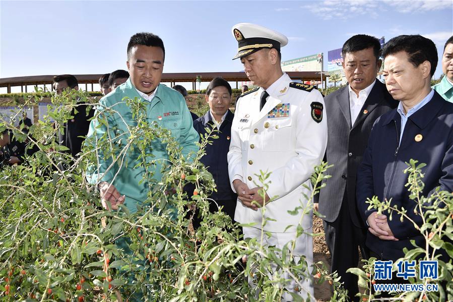 （時政）苗華率中央代表團五分團在中衛(wèi)看望慰問各族各界干部群眾