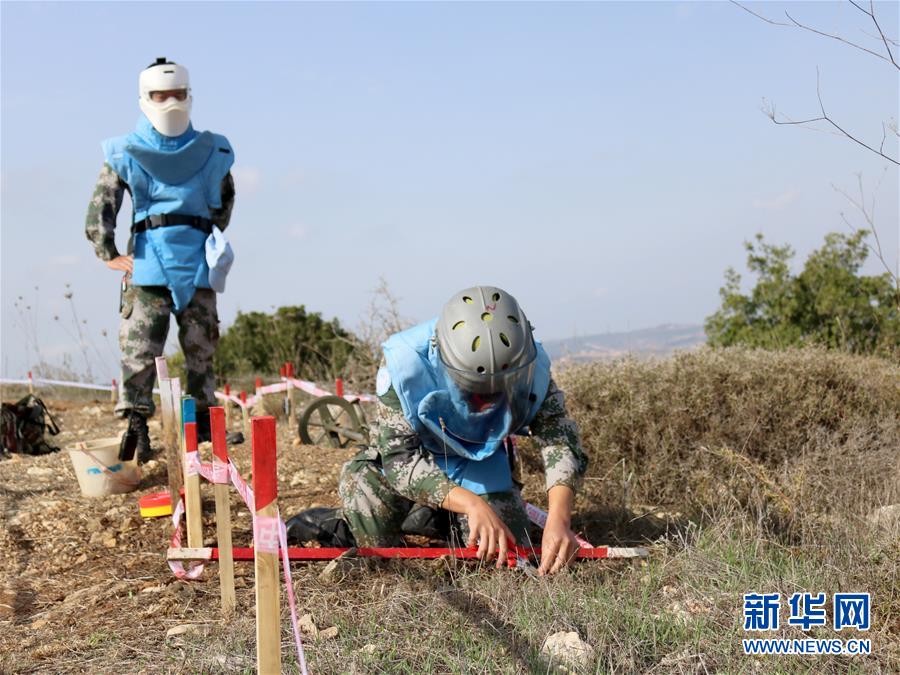 （新华全媒头条·图文互动）（12）沿着中国特色强军之路阔步前进——党中央、中央军委领导推进国防和军队建设70年纪实