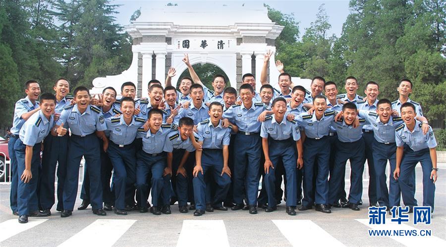 （人民空軍70年·圖文互動(dòng)）（5）我愛祖國的藍(lán)天——空軍強(qiáng)軍主題紀(jì)念封8張“同框照”背后的故事 