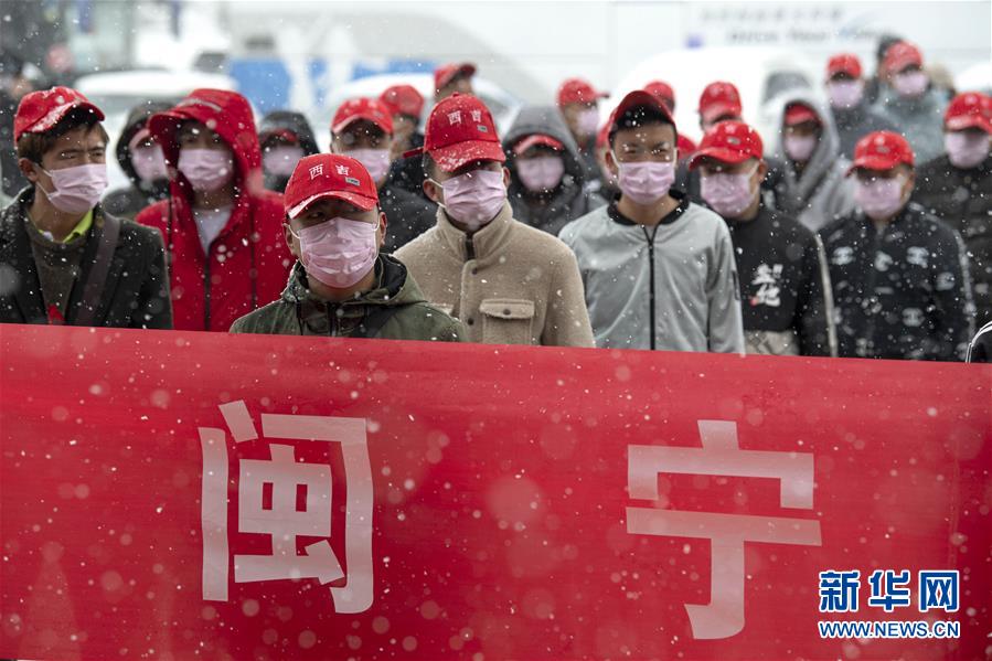 （在习近平新时代中国特色社会主义思想指引下——新时代新作为新篇章·习近平总书记关切事·图文互动）（6）战“疫”战“贫”都要赢——脱贫攻坚一线打响两场硬仗