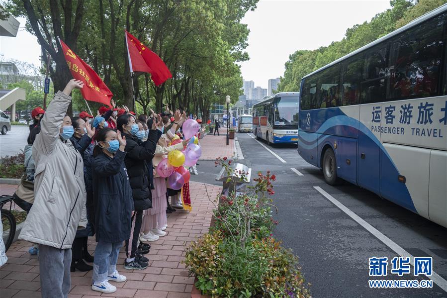 （新华全媒头条·图文互动）（5）上下同心，守望相助——中国抗疫众志成城的生动实践