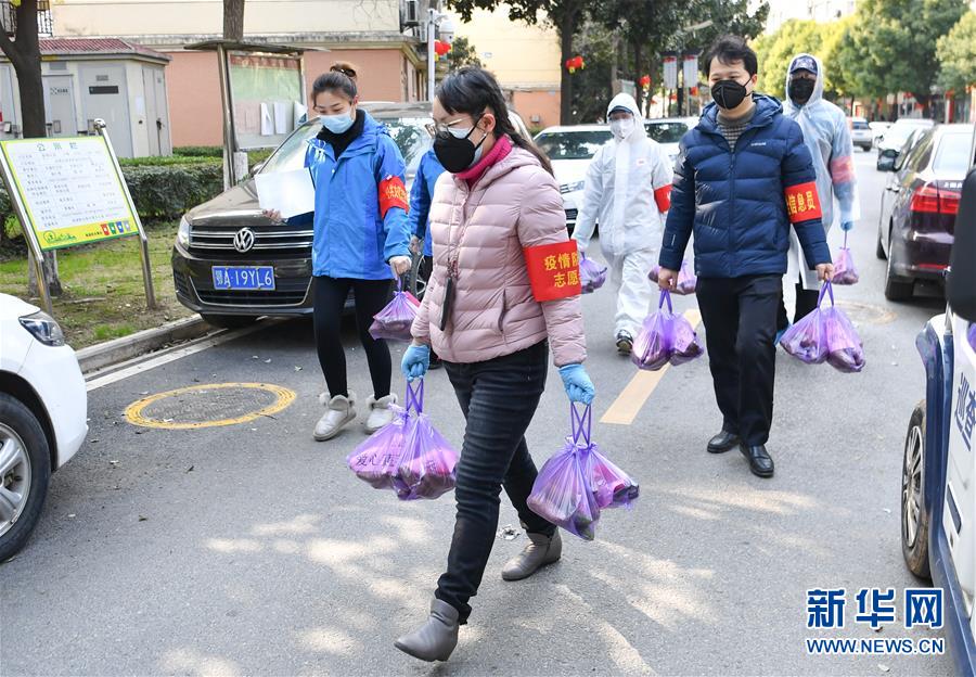 （总书记推动的改革身边事·基层治理改革篇·图文互动）（4）特写：“铜墙铁壁”是怎样炼成的？——小村战“疫”折射基层治理密码