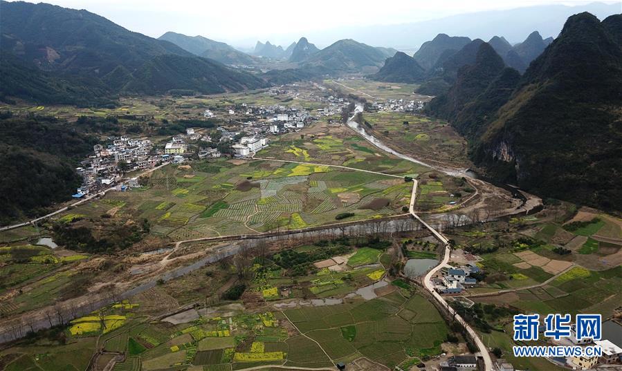 十八大以来，习近平反复强调“绿水青山”