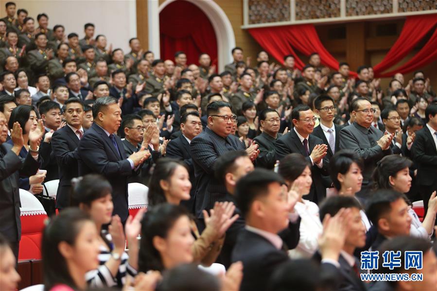 （国际）（1）金正恩观看中朝文艺工作者首场联合演出